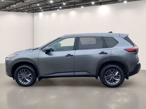 Used 2023 Nissan Rogue S AWD/4WD image 4