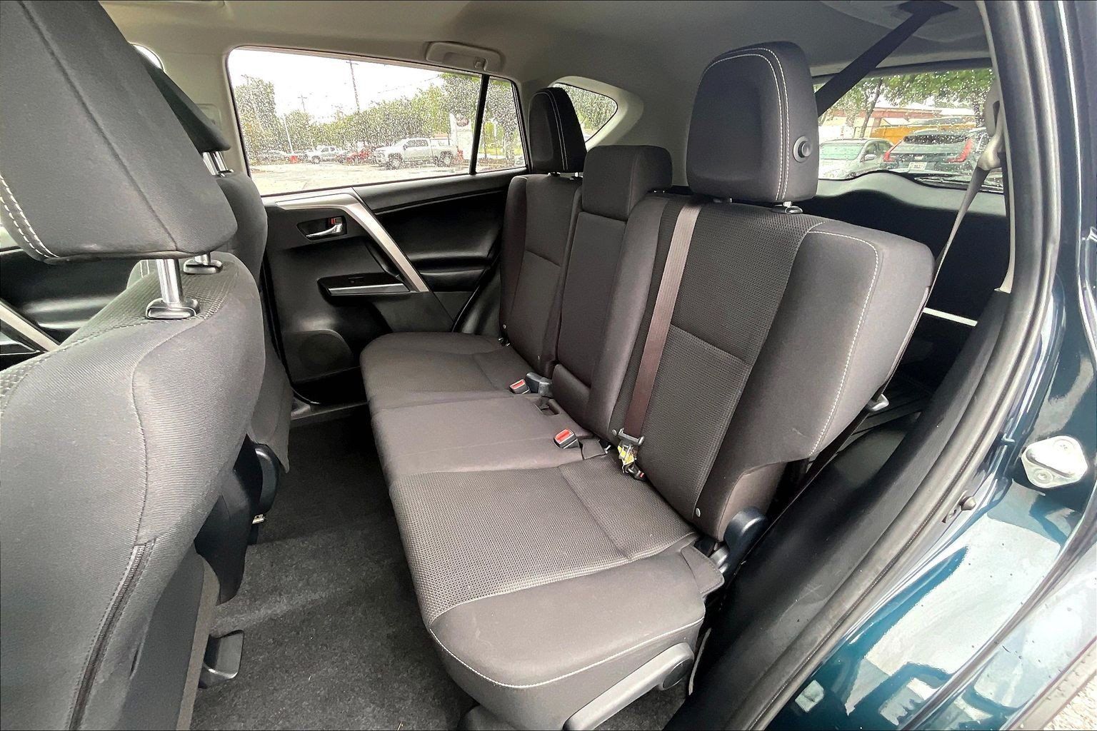 Used 2018 Toyota RAV4 XLE w/ Plus Extra Value Package AWD/4WD image 31