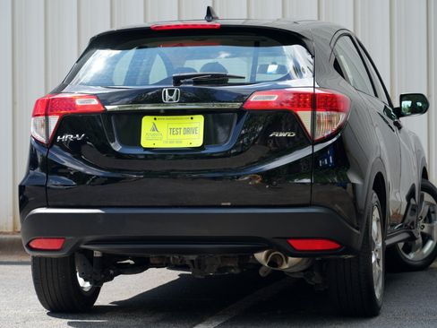 Used 2019 Honda HR-V LX image 4