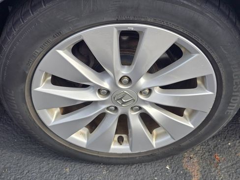 Used 2013 Honda Accord EX-L image 9