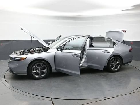 Used 2023 Honda Accord EX image 42
