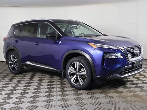 Used 2023 Nissan Rogue SL w/ SL Premium Package AWD/4WD image 2