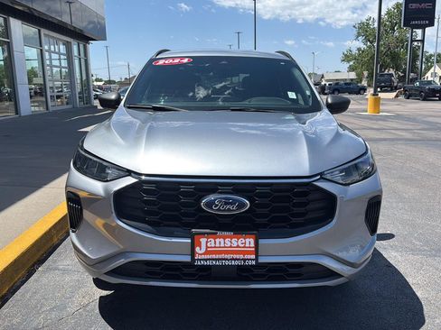 Used 2024 Ford Escape ST-Line AWD/4WD image 8
