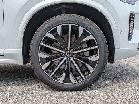 New 2026 Volvo XC90 B6 Ultra w/ Protection Package Premier AWD/4WD image 11