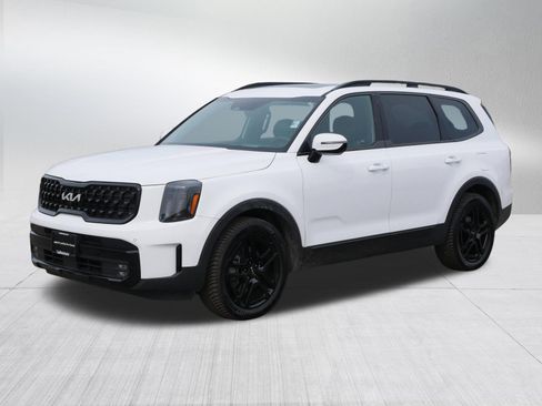 Certified 2024 Kia Telluride SX Prestige X-Line image 3