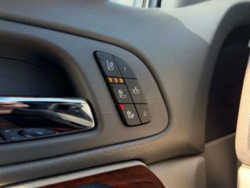 Used 2013 Chevrolet Tahoe LTZ image 41