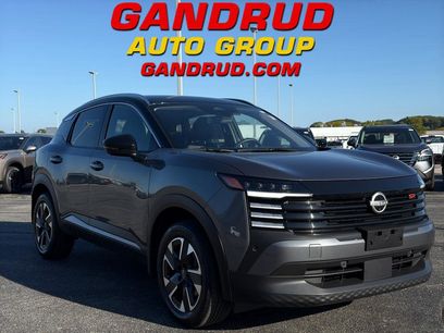 Used 2025 Nissan Kicks SR w/ Illumination Package