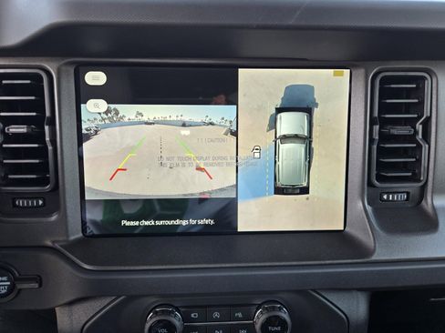 New 2025 Ford Bronco Badlands image 10