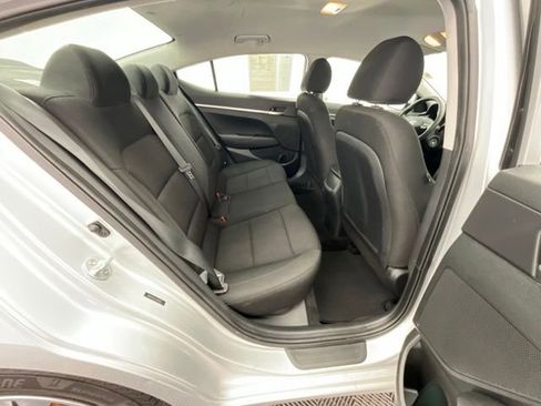Used 2020 Hyundai Elantra SE w/ Cargo Package (C1) FWD image 14