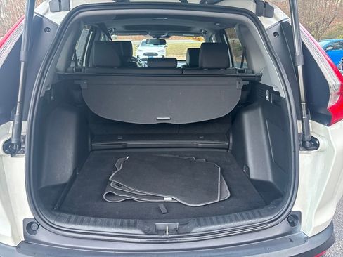 Used 2018 Honda CR-V Touring image 22