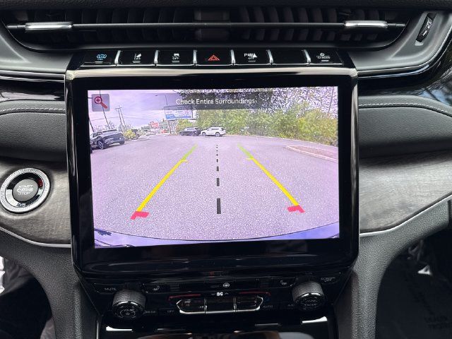 Used 2023 Jeep Grand Cherokee 4WD 4xe image 24