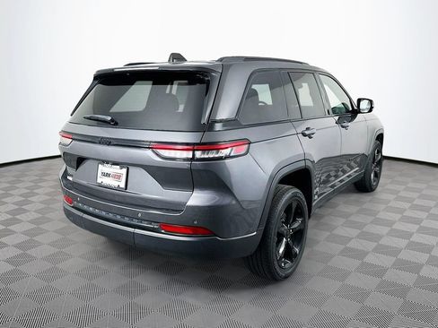 Certified 2023 Jeep Grand Cherokee Altitude AWD/4WD image 12