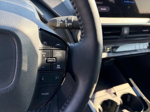 Used 2024 Toyota Prius XLE FWD image 29