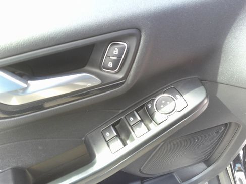 Used 2024 Ford Escape ST-Line image 17