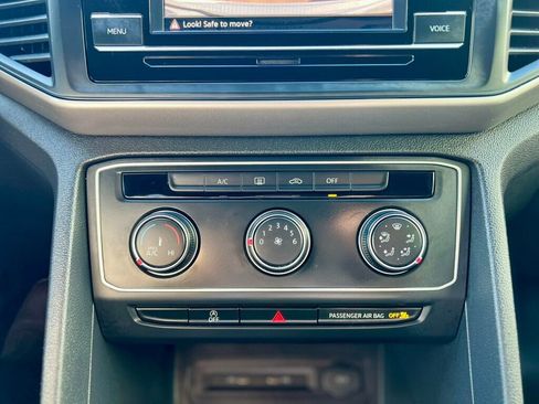 Used 2020 Volkswagen Atlas Cross Sport S image 23