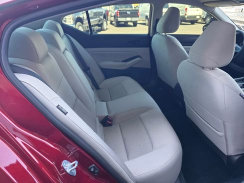 Used 2024 Nissan Altima 2.5 SV image 20