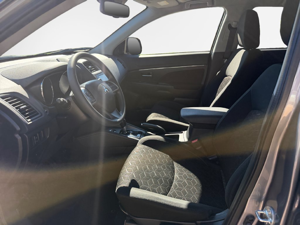 Used 2024 Mitsubishi Outlander Sport ES AWD/4WD image 12
