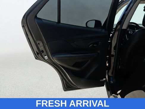 Used 2022 Buick Encore Preferred w/ Safety Package FWD image 31