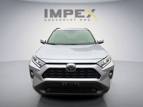 Used 2020 Toyota RAV4 XLE w/ All Weather Liner Package AWD/4WD image 8