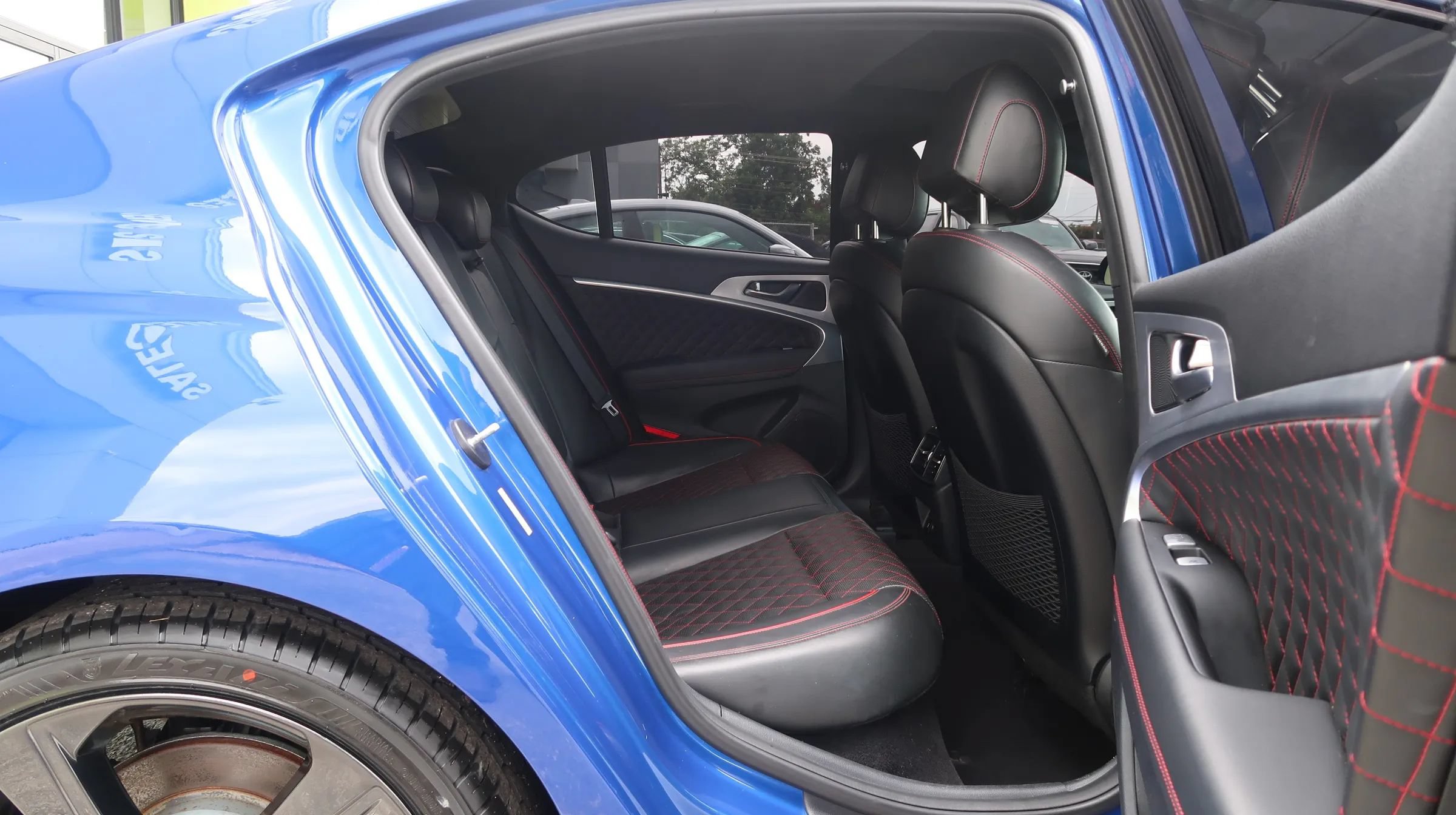 Used 2019 Genesis G70 2.0T Advanced w/ Sport Package AWD/4WD image 23