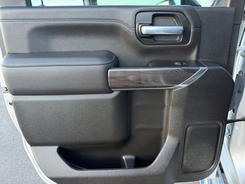 Used 2023 Chevrolet Silverado 3500 LTZ w/ Z71 Off-Road Package image 16