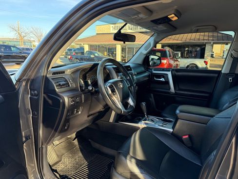 Used 2016 Toyota 4Runner SR5 image 13