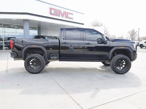 Used 2024 GMC Sierra 3500 Denali w/ Denali Reserve Package AWD/4WD image 7
