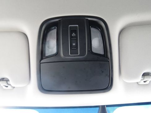Used 2019 Kia Sorento AWD V6 image 28