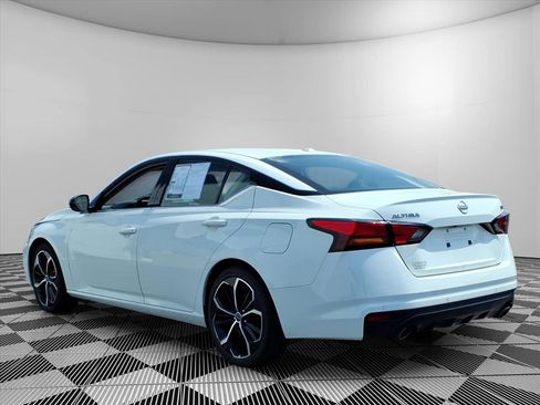 Used 2024 Nissan Altima 2.5 SR image 8