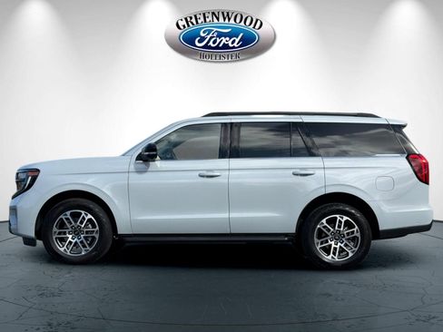 Certified 2025 Ford Expedition Active AWD/4WD image 7