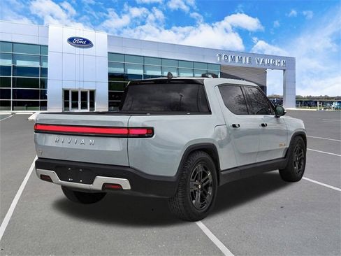 Used 2022 Rivian R1T Adventure image 4
