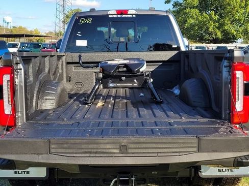 New 2026 Ford F450 Platinum w/ FX4 Off-Road Package AWD/4WD image 7