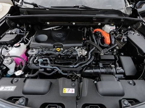 Used 2023 Toyota Venza LE AWD/4WD image 66