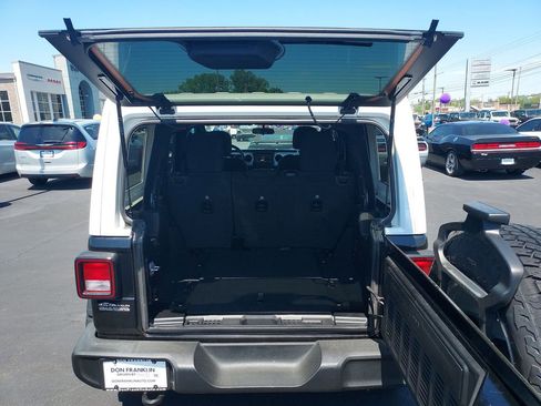 Used 2021 Jeep Wrangler Unlimited Sport AWD/4WD image 28