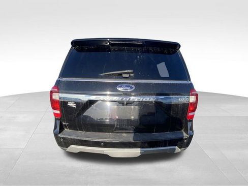 Used 2019 Ford Expedition Max XLT image 9