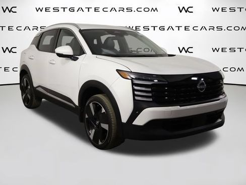 Used 2025 Nissan Kicks SR FWD image 40
