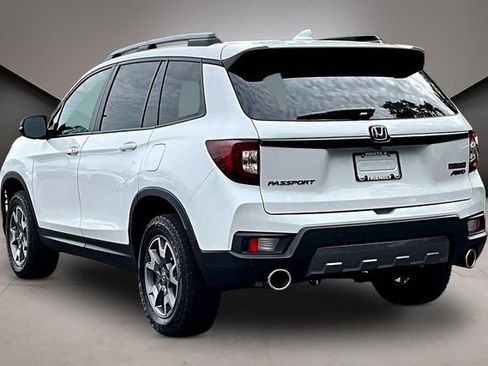 Used 2023 Honda Passport TrailSport image 4