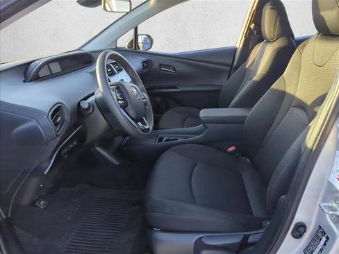 Certified 2022 Toyota Prius LE image 19