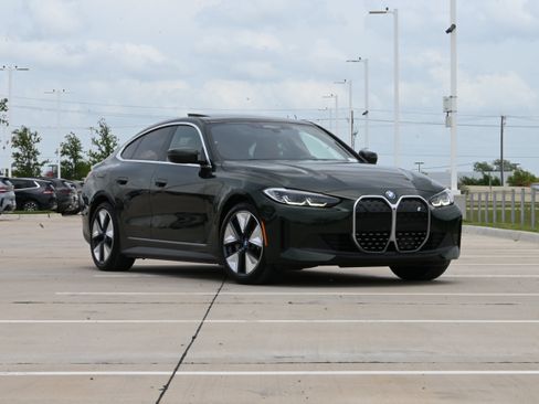 Certified 2023 BMW i4 eDrive35 RWD image 2