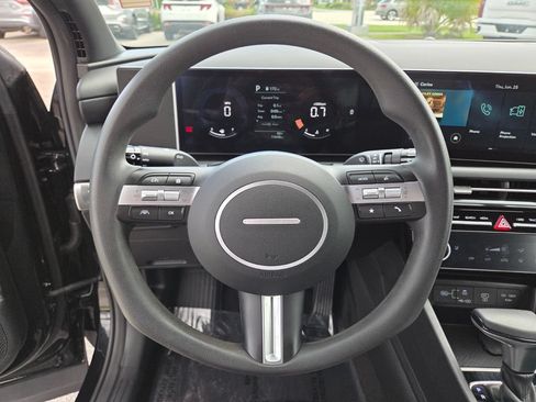 Used 2025 Hyundai Santa Cruz SEL FWD image 31