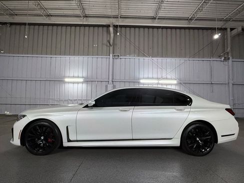 Used 2022 BMW 750i xDrive w/ Executive Package image 15
