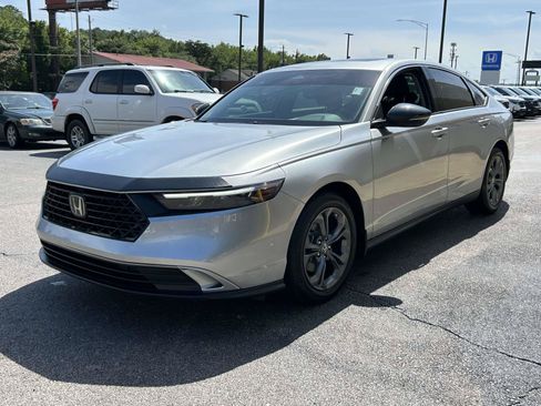 Certified 2024 Honda Accord EX image 4