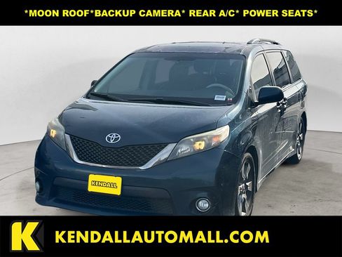 Used 2011 Toyota Sienna SE w/ Preferred Pkg FWD image 1