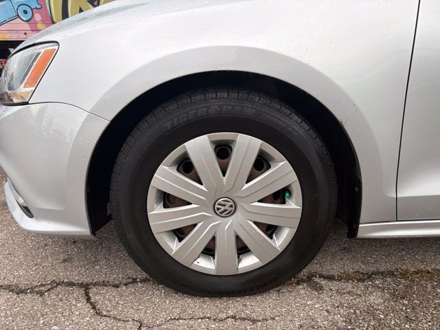 Used 2015 Volkswagen Jetta S FWD image 34