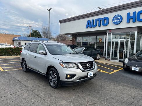 Used 2018 Nissan Pathfinder Platinum AWD/4WD image 3