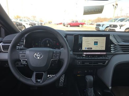 New 2026 Toyota Camry SE image 11