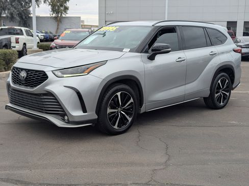 Used 2021 Toyota Highlander XSE image 5