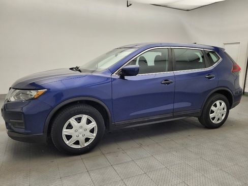 Used 2019 Nissan Rogue S FWD image 2