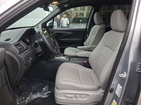 Used 2023 Honda Passport EX-L image 14