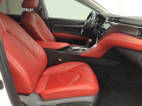 Used 2019 Toyota Camry XSE w/ 4 Season Floor Mat Package image 21